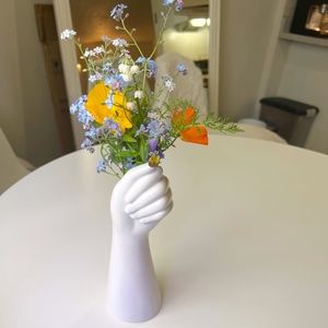 🌸Unique hand floral vase 🌸